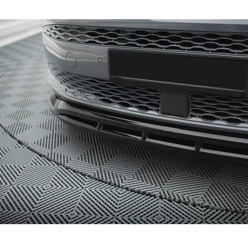 VW Multivan T7 frontsplitter details